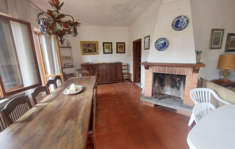 Villa singola in vendita a Massa