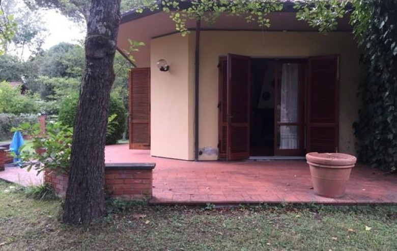 Villa singola in vendita a Massa