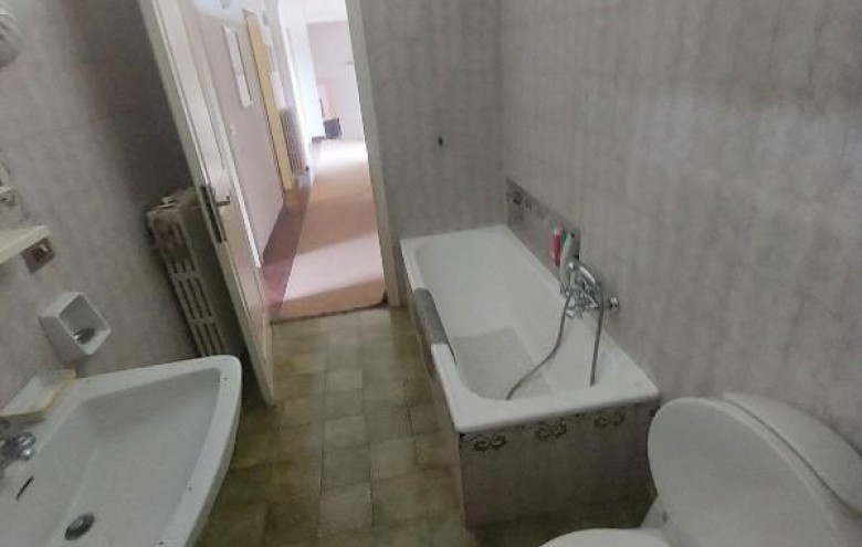 Villa singola in vendita a Massa