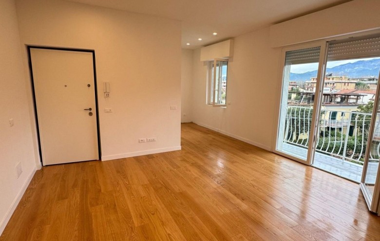 Appartamento in vendita a Massa