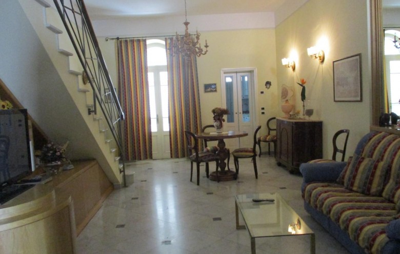 Viareggina in vendita a Viareggio