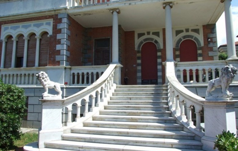 Villa singola in vendita a Massa