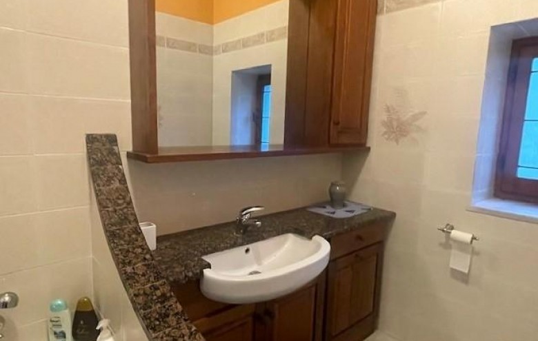 Casa semi indipendente in vendita a Massa