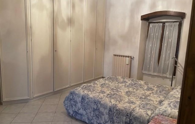 Casa semi indipendente in vendita a Massa