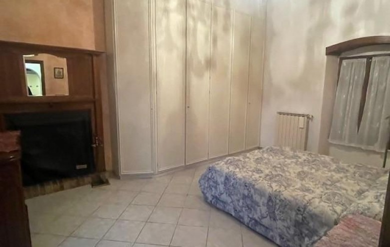 Casa semi indipendente in vendita a Massa