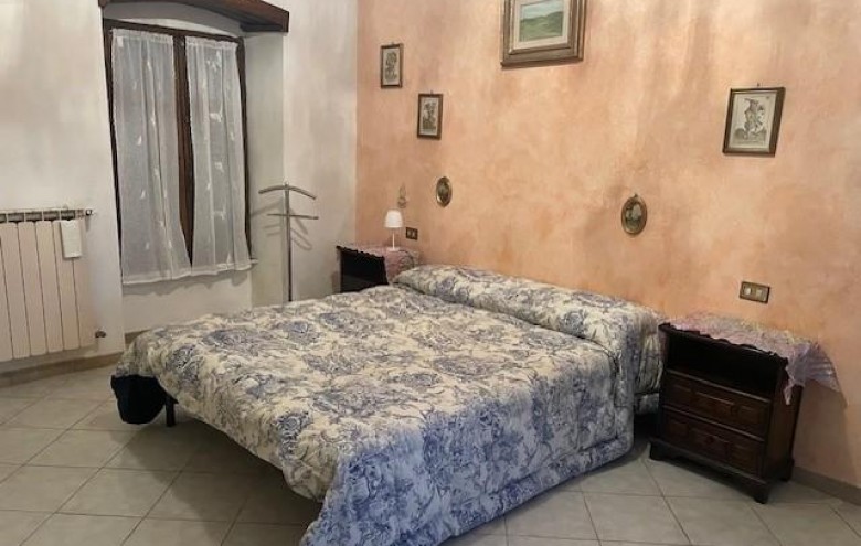 Casa semi indipendente in vendita a Massa