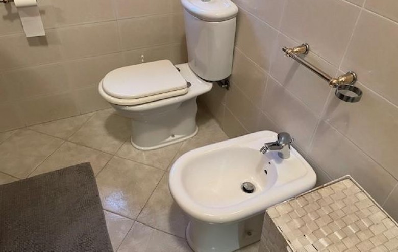 Casa semi indipendente in vendita a Massa