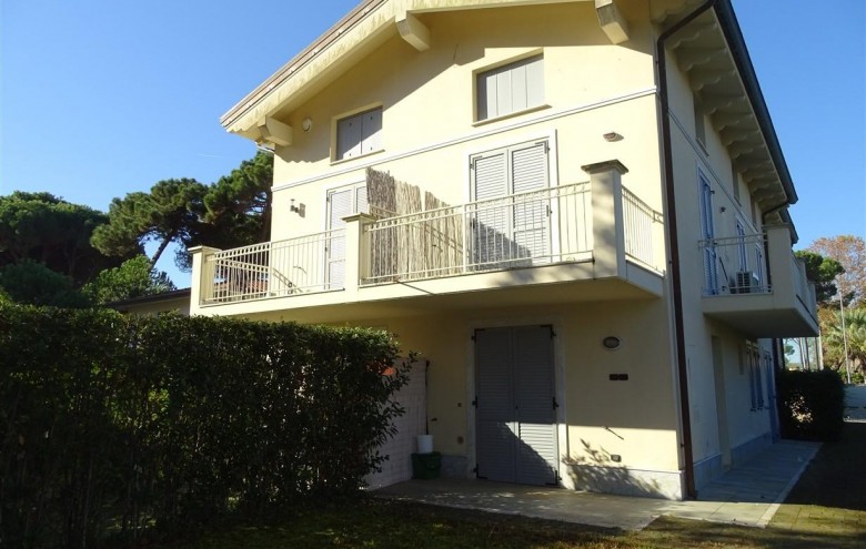 Villa singola in vendita a Montignoso