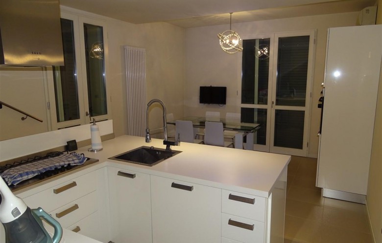 Villa singola in vendita a Montignoso