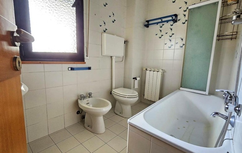 Appartamento in vendita a Massa