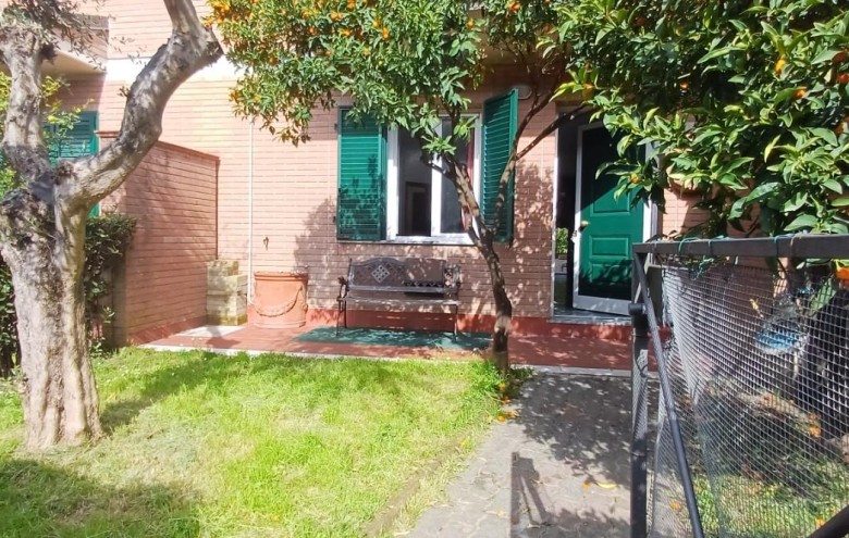 Villetta a schiera in vendita a Massa