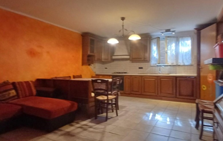 Villetta a schiera in vendita a Massa