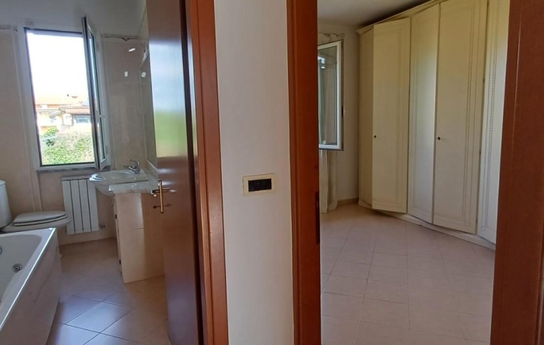 Villetta a schiera in vendita a Massa