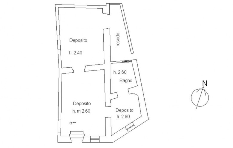 Magazzino in vendita a Carrara