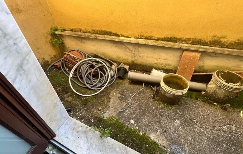 Magazzino in vendita a Carrara