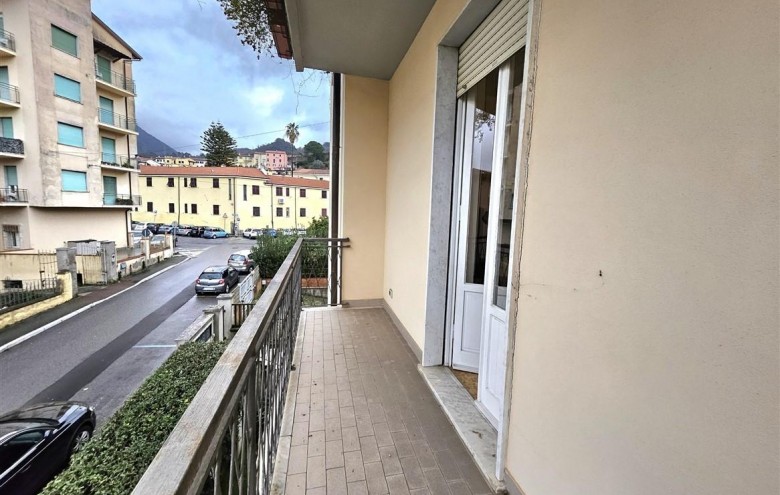 Appartamento in vendita a Massa