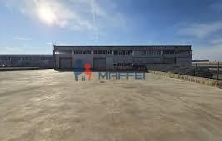 Capannone in vendita a Camaiore