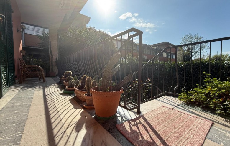 Villa singola in vendita a Carrara