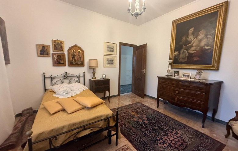 Villa singola in vendita a Carrara