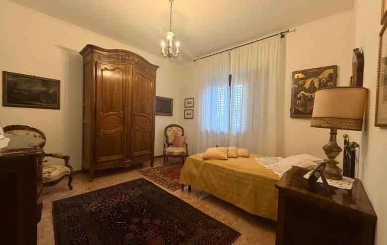 Villa singola in vendita a Carrara