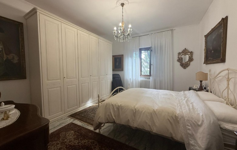 Villa singola in vendita a Carrara