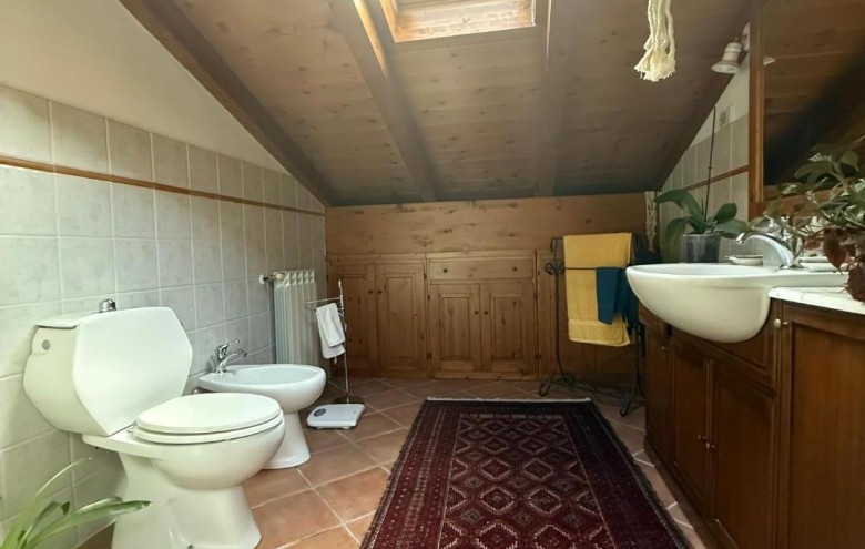 Villa singola in vendita a Carrara