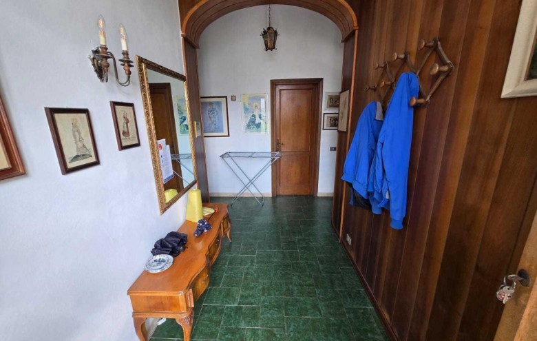 Villa singola in vendita a Carrara