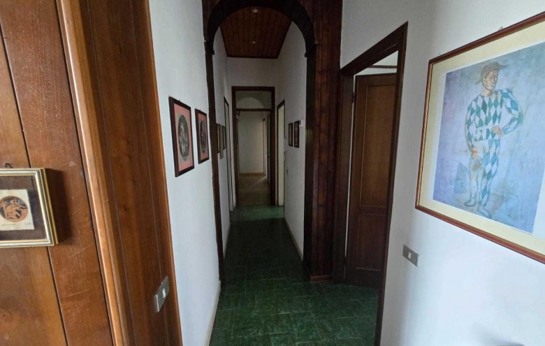 Villa singola in vendita a Carrara