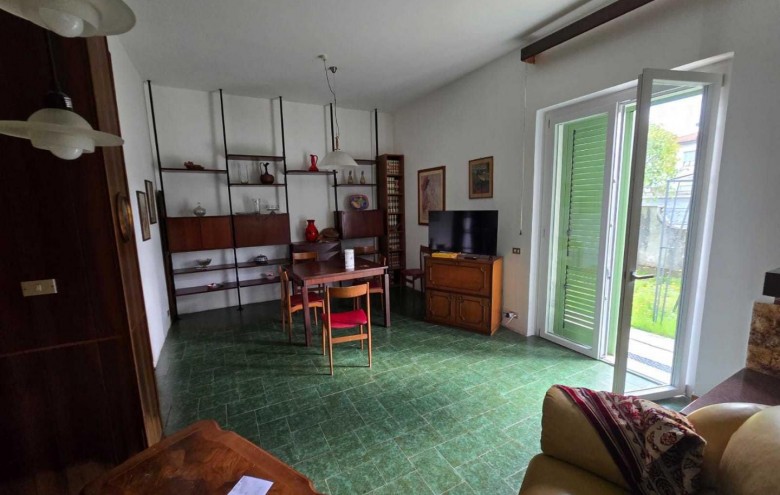 Villa singola in vendita a Carrara