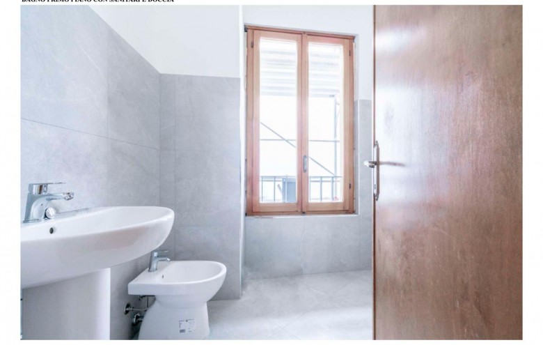 Ufficio in affitto a Massa