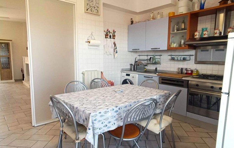 Appartamento in vendita a Massa