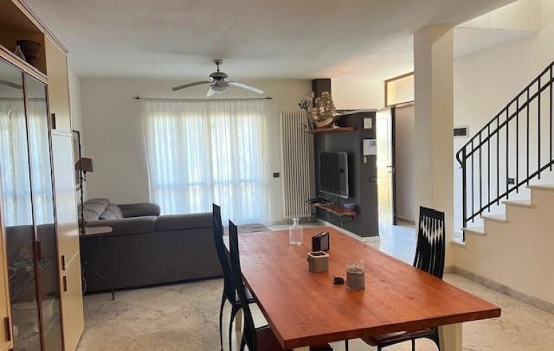 Villa singola in vendita a Massa