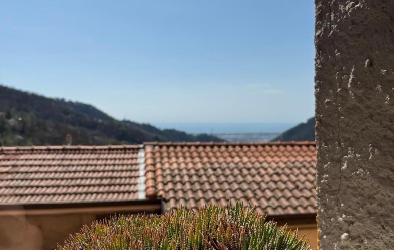 Terratetto in vendita a Massa