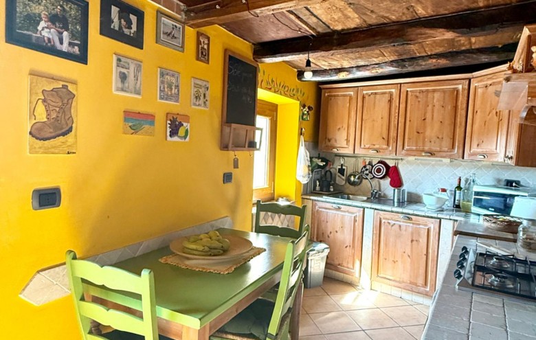 Terratetto in vendita a Massa