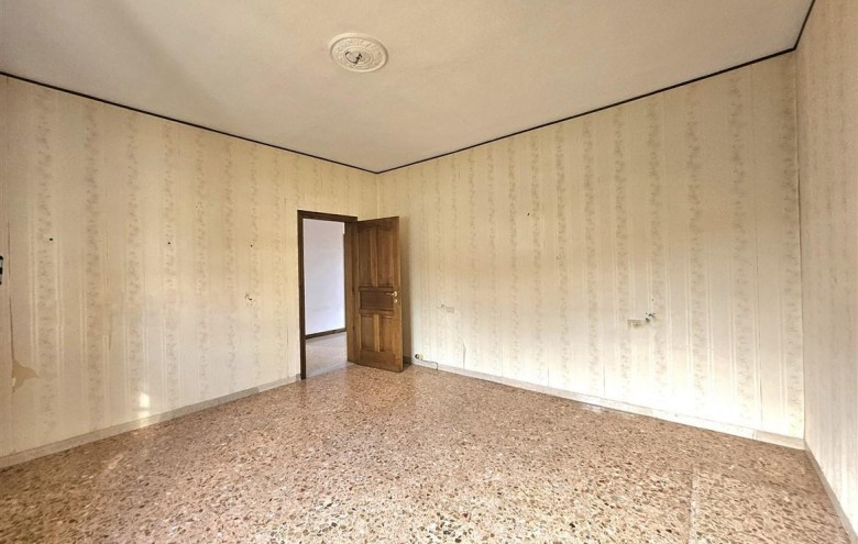 Bifamiliare in vendita a Massa