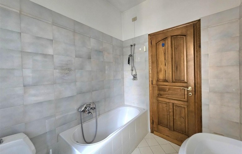 Bifamiliare in vendita a Massa