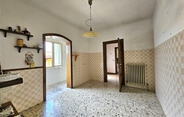 Bifamiliare in vendita a Massa