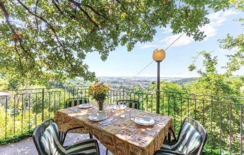 Villa singola in vendita a Massa