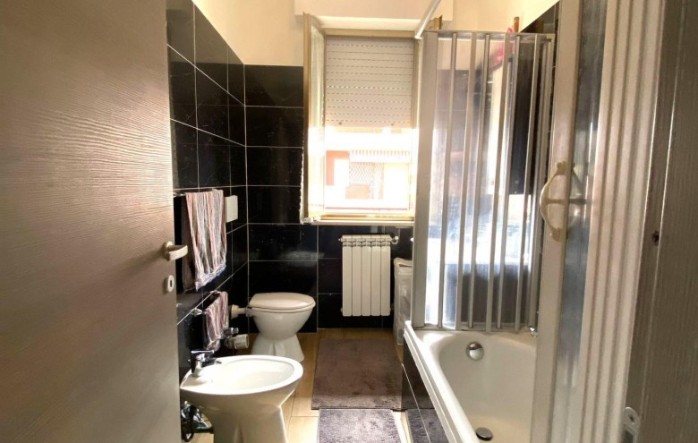 Appartamento in vendita a Carrara