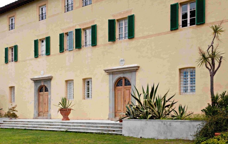 Villa singola in vendita a Camaiore