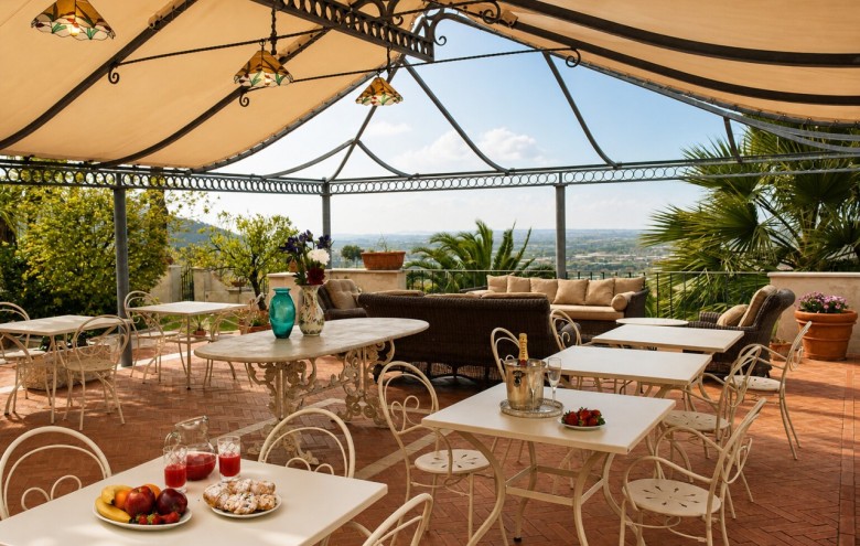 Villa singola in vendita a Camaiore
