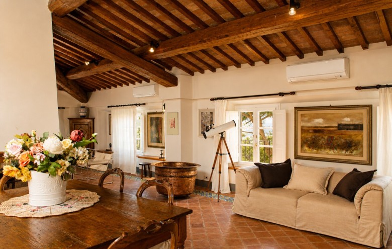 Villa singola in vendita a Camaiore