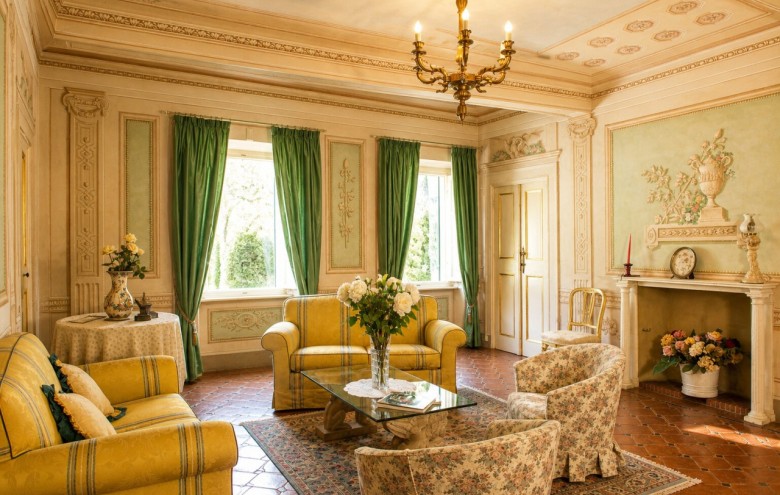 Villa singola in vendita a Camaiore