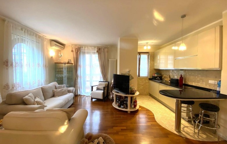 Appartamento in vendita a Massa