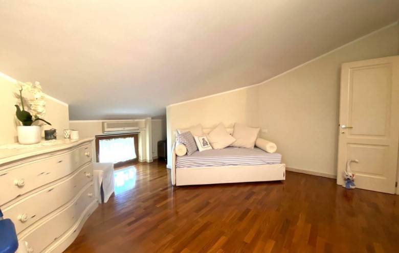 Appartamento in vendita a Massa