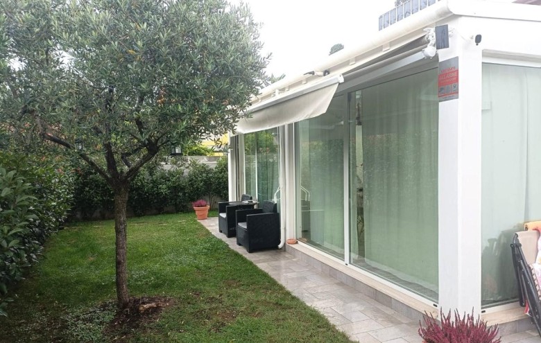 Villa singola in vendita a Massa