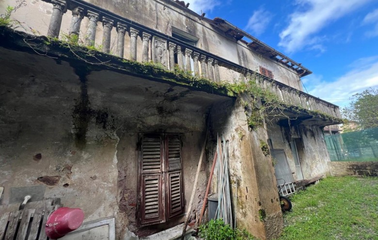 Terratetto in vendita a Massa