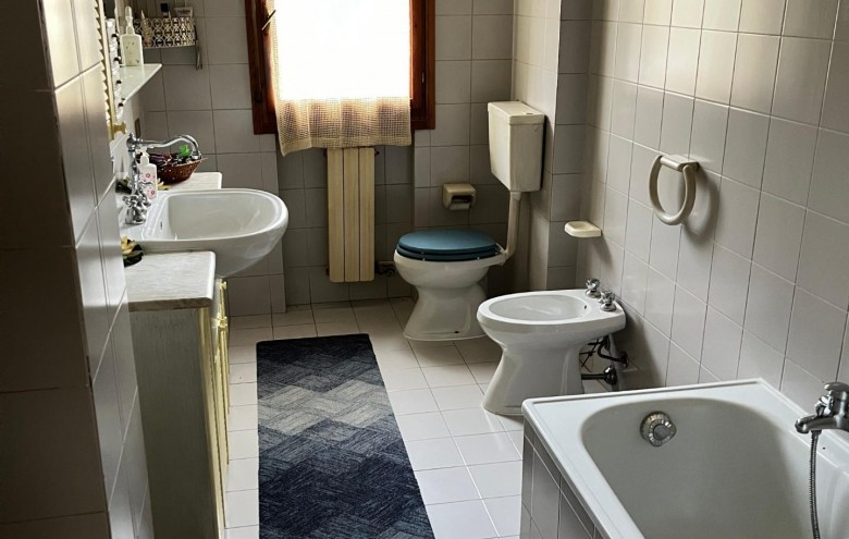 Appartamento in vendita a Massa