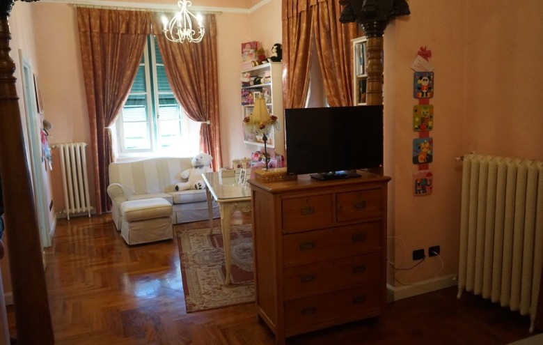 Casa semi indipendente in vendita a Carrara