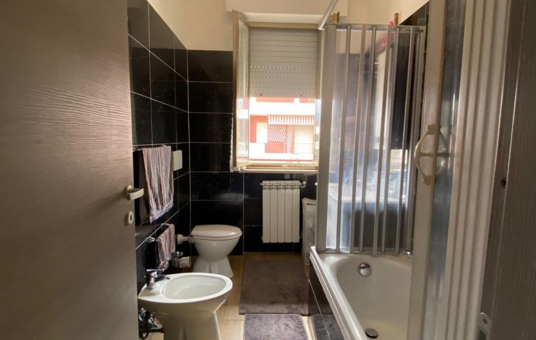 Appartamento in affitto a Carrara